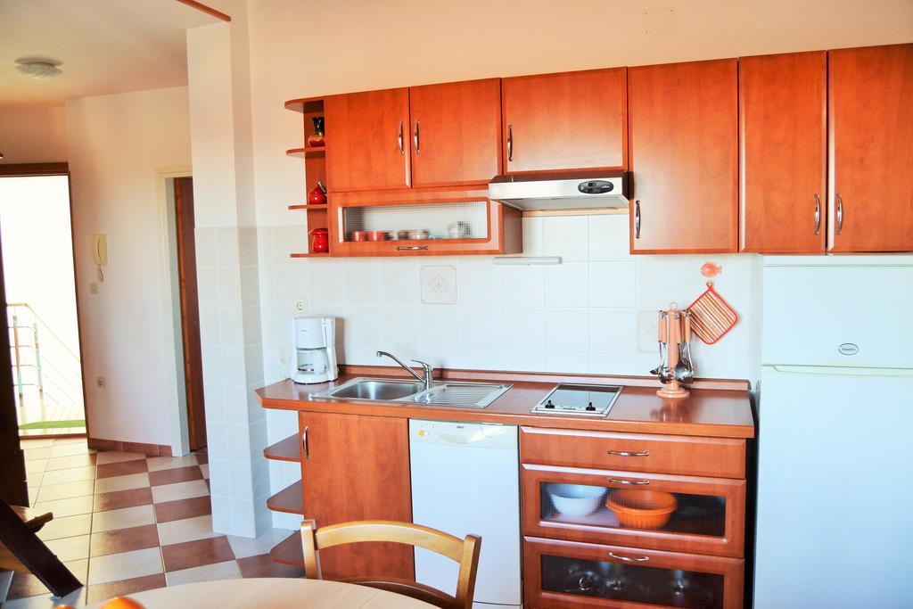 Apartments Green Village Premantura Habitación foto