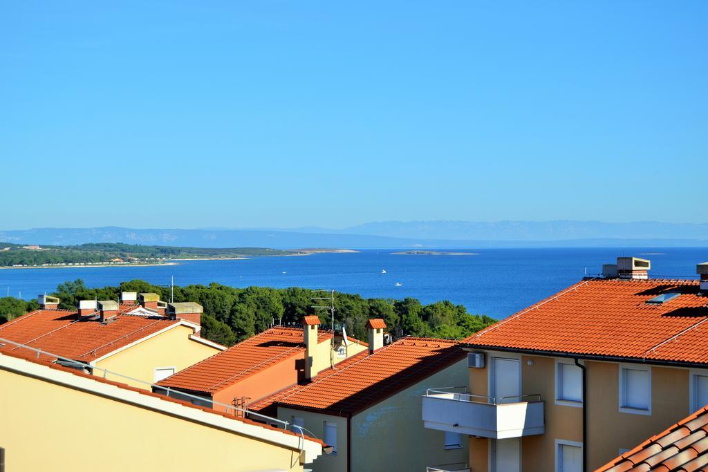 Apartments Green Village Premantura Habitación foto